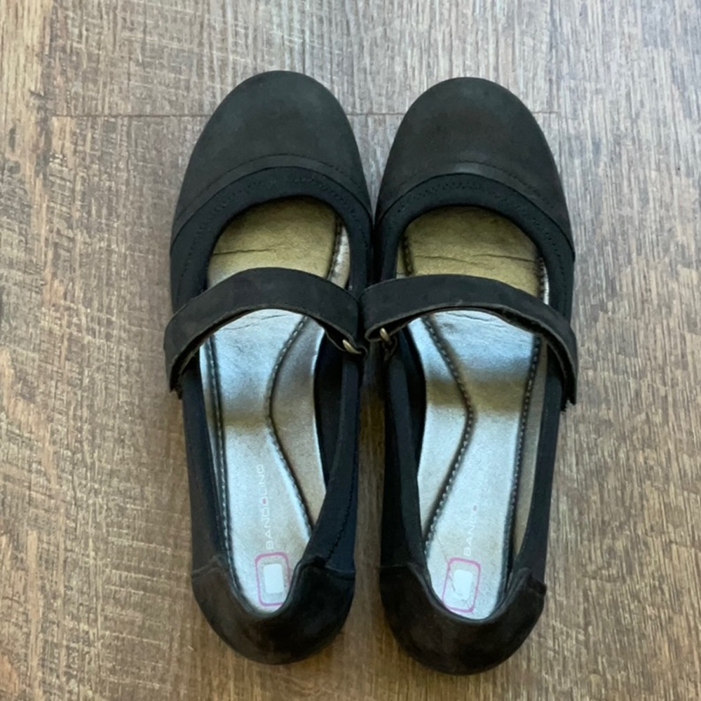 Bandolino Mary Jane Flat - Picture 5 of 11